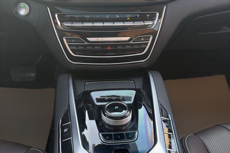 Used BAIC Beijing EU5 2020 R600 Smart Fashion Edition Interior 3