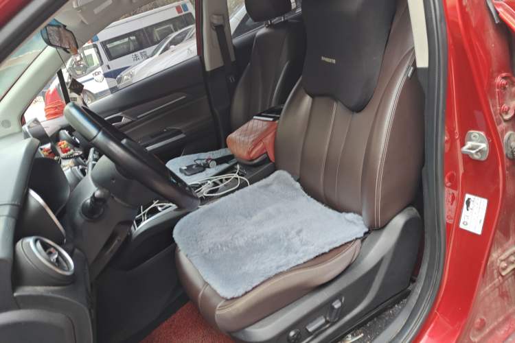 Used BAIC Beijing EU5 2020 R600 Smart Fashion Edition Left Front Seat
