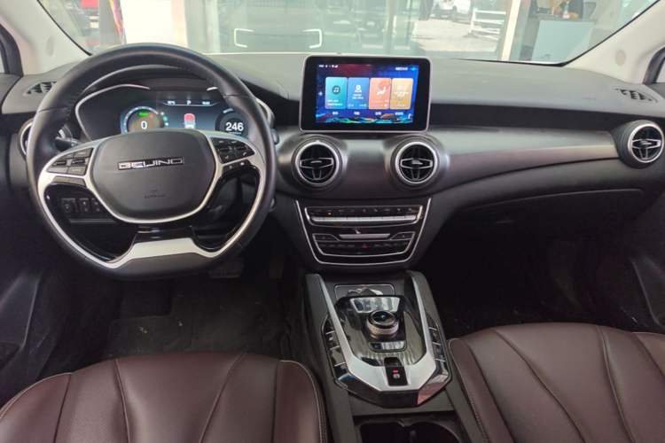 Used BAIC Beijing EU5 2020 R600 Smart Fashion Edition Center Console