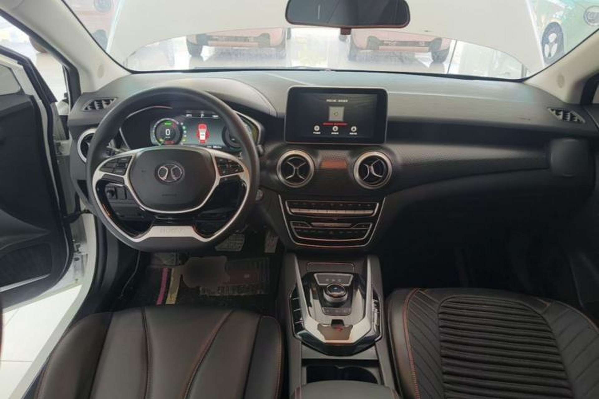 Used BAIC Beijing EU5 2020 Classic Model R500 Smart Wind Edition Center Console