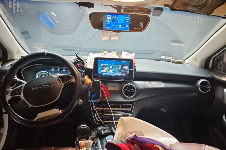 Used BAIC Beijing EU5 2020 R500 Smart Wind Edition Center Console