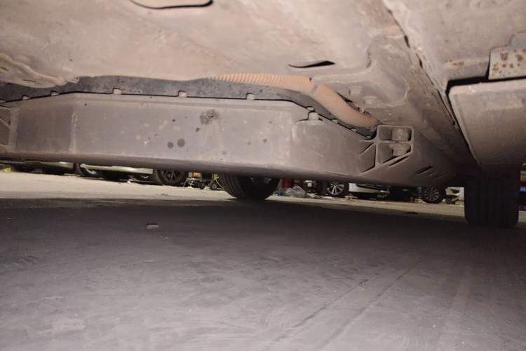 Used BAIC Beijing EU5 2020 Classic Model R500 Smart Wind Edition Chassis Front Left