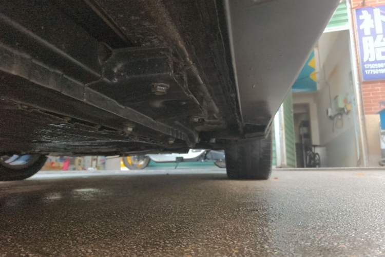 Used BAIC Beijing EU5 2020 Jingcai Edition R500 Smart Wind Version Chassis Front Right