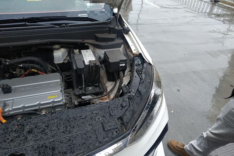 Used BAIC Beijing EU5 2020 R500 Smart Edition Engine Bay Left