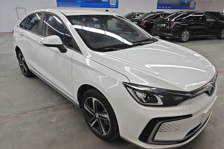 Used BAIC Beijing EU5 2020 Classic Model R500 Smart Wind Edition Front Right 45 Deg