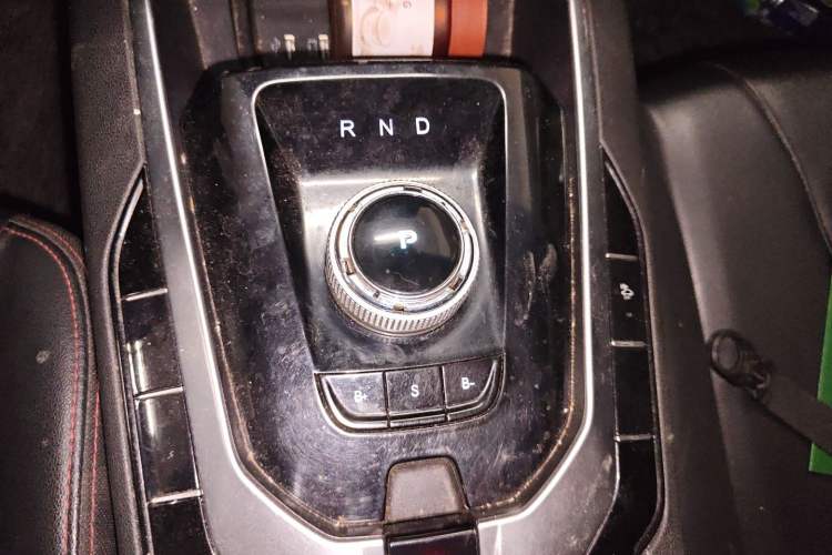 Used BAIC Beijing EU5 2020 Classic Model R500 Smart Wind Edition Gear Lever