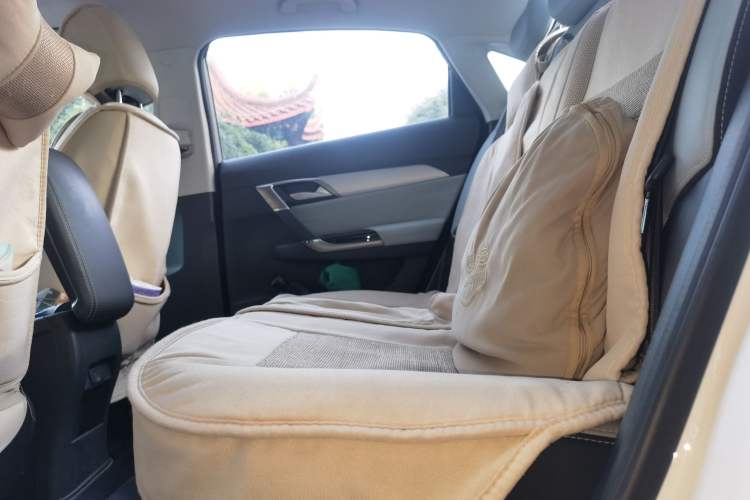 Used BAIC Beijing EU5 2020 Classic Model R550 Smart Trend Edition Left Rear Seat