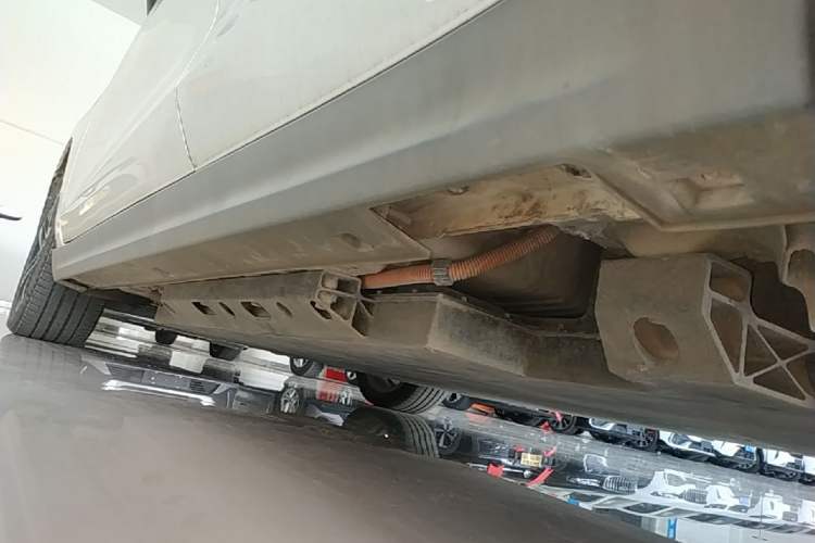 Used BAIC Beijing EU5  Left Side Sill