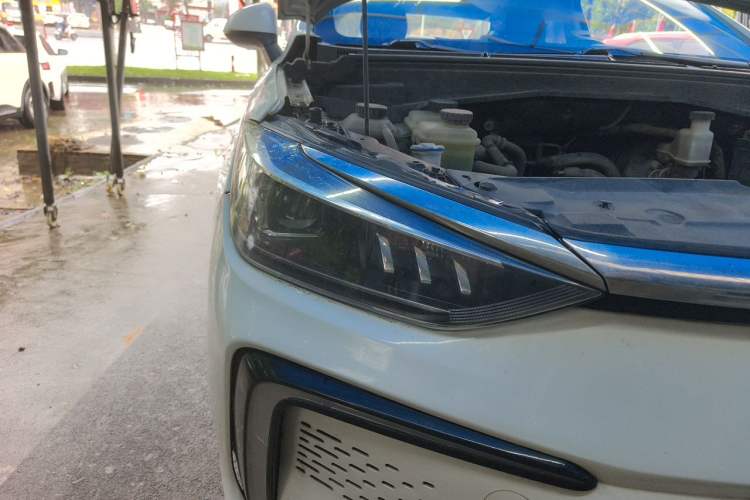 Used BAIC Beijing EU5 2020 Jingcai Edition R500 Smart Wind Version Right Front Headlight