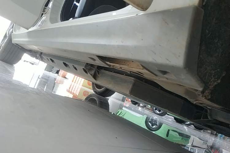 Used BAIC Beijing EU5  Right Side Sill