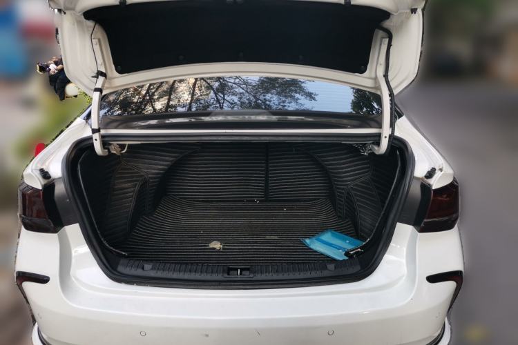 Used BAIC Beijing EU5 2020 R600 Smart Fashion Edition Trunk