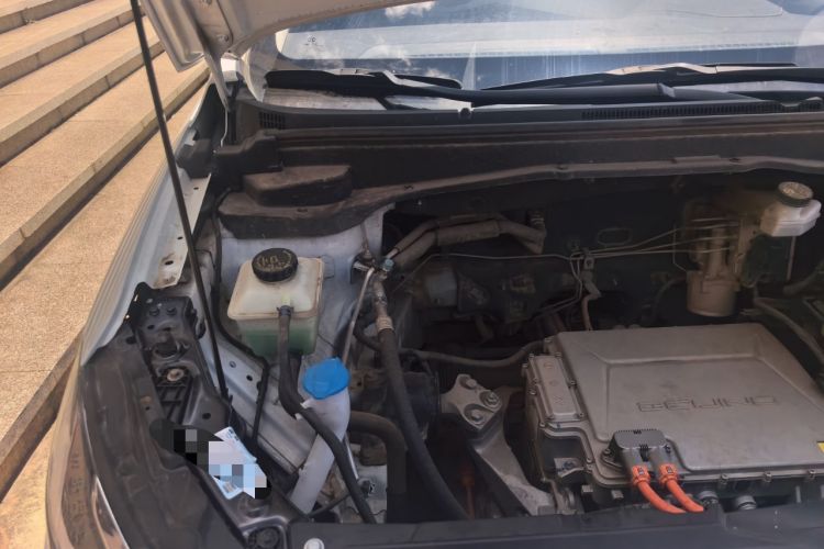 Used BAIC Beijing EU5 2021 Quick-Change Version Engine Bay Right