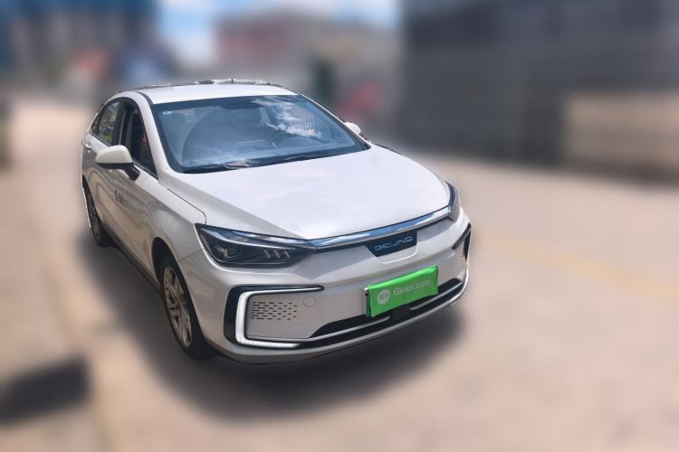 Used BAIC Beijing EU5 2021 Quick-Change Version Front Right 45 Deg