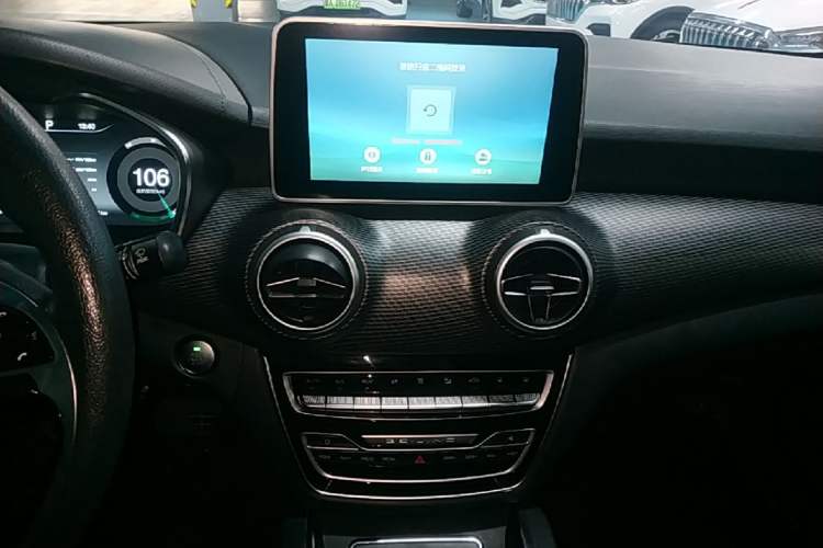 Used BAIC Beijing EU5 2022 Ride-Hailing High-Power Luxury Edition Audio And AC Panel