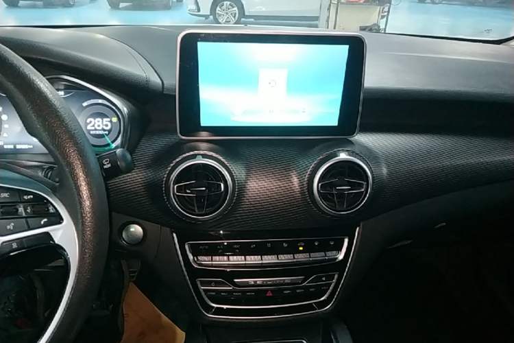 Used BAIC Beijing EU5 2022 Ride-Hailing High-Power Luxury Edition Audio And AC Panel
