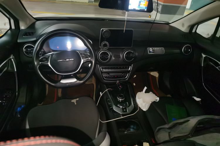 Used BAIC Beijing EU5 2022 Ride-Hailing High-Power Luxury Edition Center Console