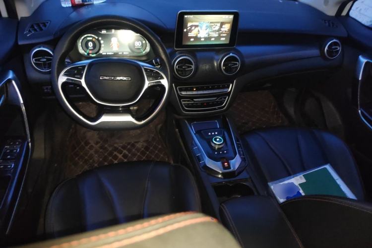 Used BAIC Beijing EU5 2022 Ride-Hailing Luxury Edition Center Console