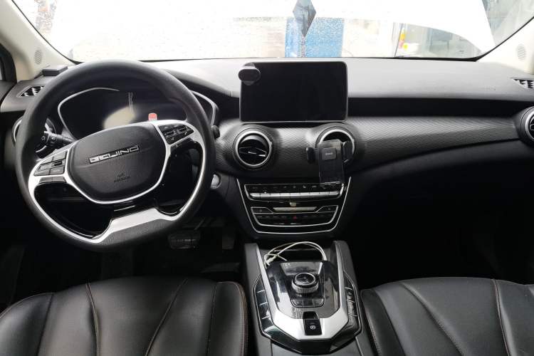 Used BAIC Beijing EU5 2022 Ride-Hailing High-Power Luxury Edition Center Console