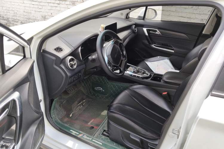 Used BAIC Beijing EU5 2022 Ride-Hailing Luxury Edition Driver Seat