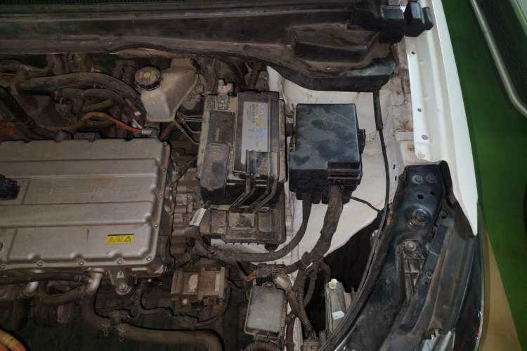 Used BAIC Beijing EU5 2022 Ride-Hailing High-Power Luxury Edition Engine Bay Left