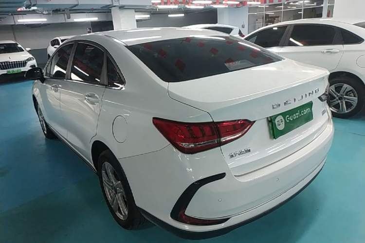 Used BAIC Beijing EU5 2022 Ride-Hailing High-Power Luxury Edition Exterior 2