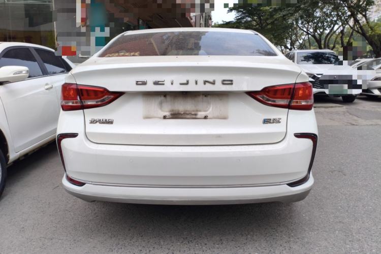 Used BAIC Beijing EU5 2022 Ride-Hailing Luxury Edition Exterior 4