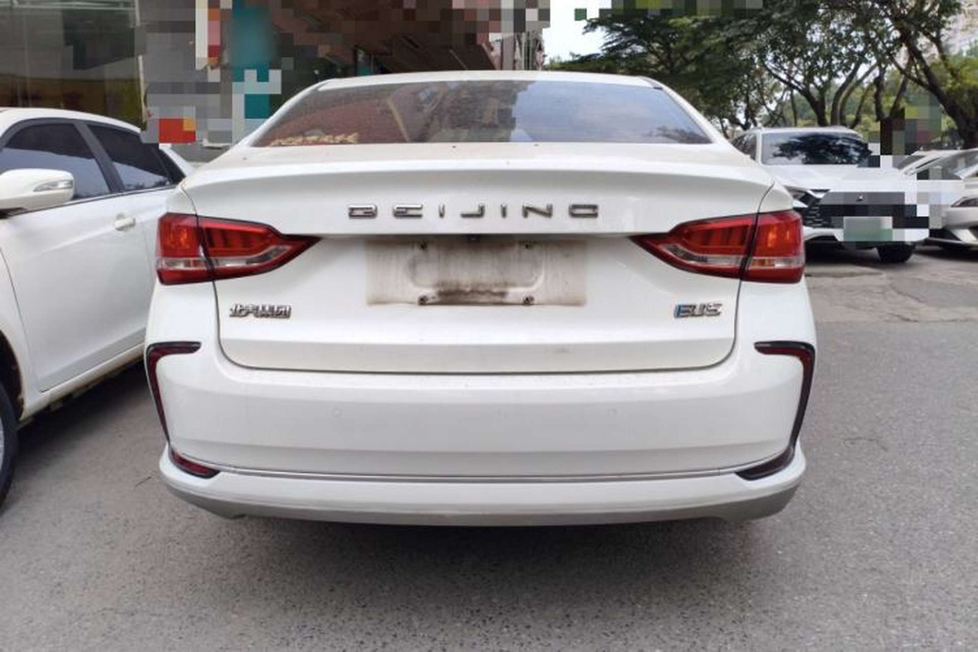 Used BAIC Beijing EU5 2022 Ride-Hailing Luxury Edition Exterior 4