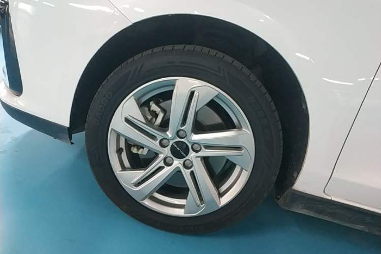 Used BAIC Beijing EU5 2022 Ride-Hailing High-Power Luxury Edition Exterior 4