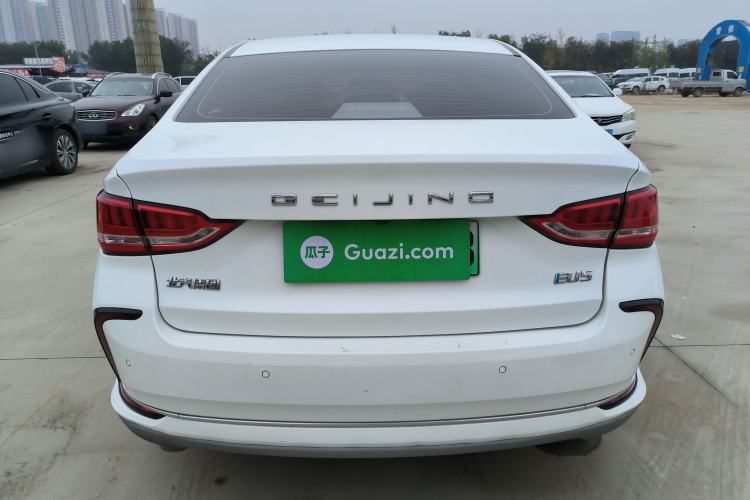Used BAIC Beijing EU5 2022 Ride-Hailing Luxury Edition Exterior 4