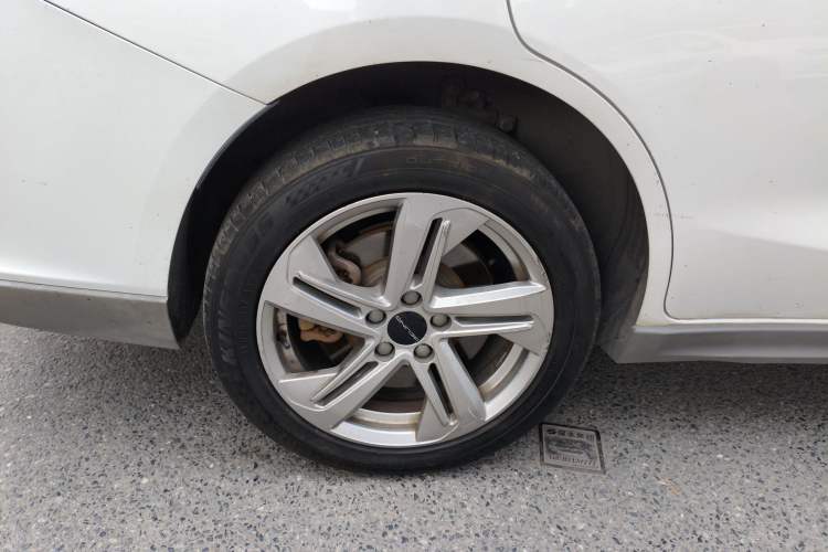 Used BAIC Beijing EU5 2022 Ride-Hailing Luxury Edition Exterior 8