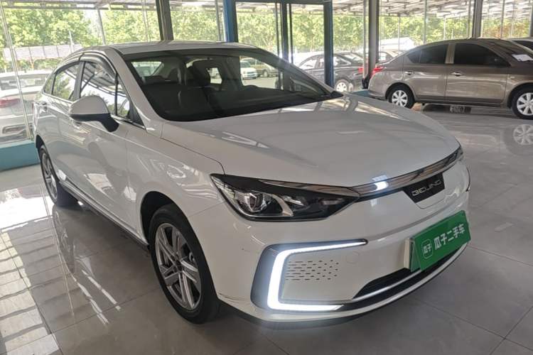 Used BAIC Beijing EU5 2022 Ride-Hailing High-Power Luxury Edition Front Right 45 Deg