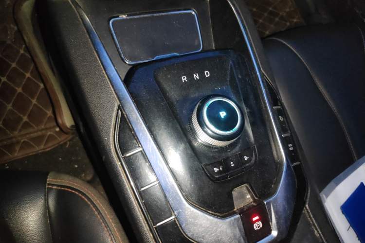 Used BAIC Beijing EU5 2022 Ride-Hailing Luxury Edition Gear Lever