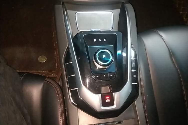 Used BAIC Beijing EU5 2022 Ride-Hailing High-Power Luxury Edition Gear Lever
