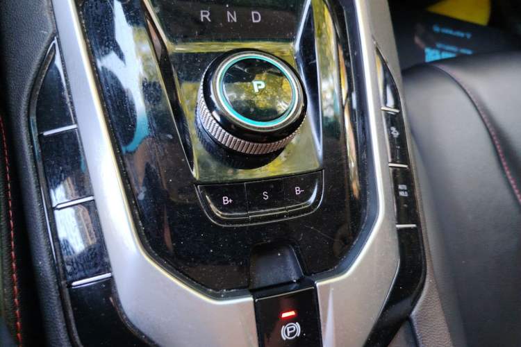 Used BAIC Beijing EU5 2022 Ride-Hailing Luxury Edition Gear Lever
