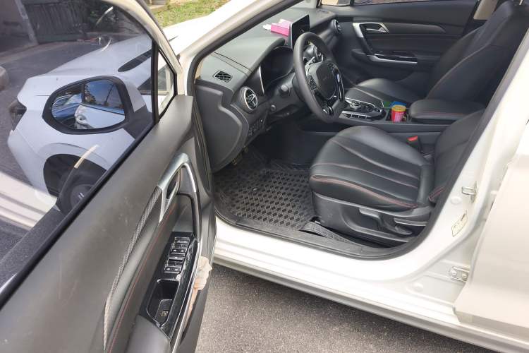 Used BAIC Beijing EU5 2022 Ride-Hailing Edition Interior 2
