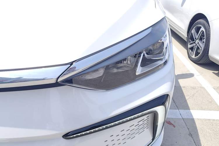 Used BAIC Beijing EU5 2022 Ride-Hailing High-Power Luxury Edition Left Front Headlight