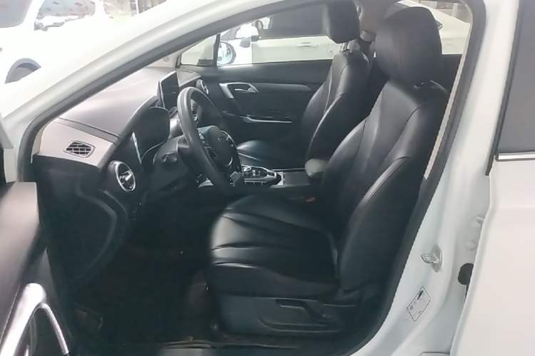 Used BAIC Beijing EU5 2022 Ride-Hailing High-Power Luxury Edition Left Front Seat