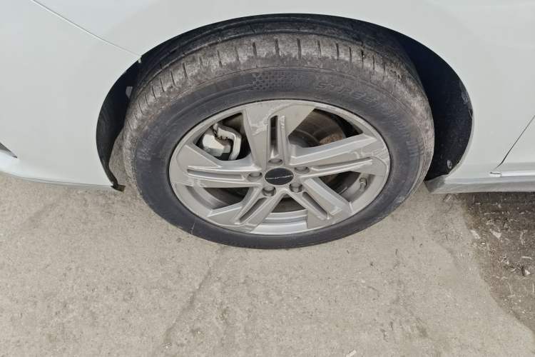 Used BAIC Beijing EU5 2022 Ride-Hailing Luxury Edition Left Front Wheel Hub