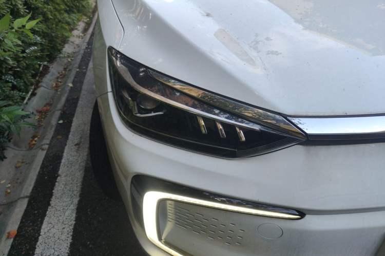 Used BAIC Beijing EU5 2022 Ride-Hailing Luxury Edition Right Front Headlight