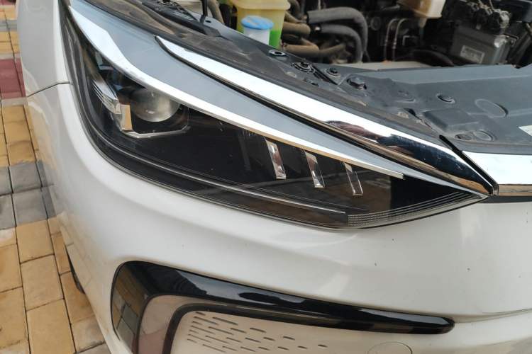 Used BAIC Beijing EU5 2022 Ride-Hailing Luxury Edition Right Front Headlight