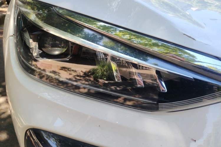 Used BAIC Beijing EU5 2022 Ride-Hailing Luxury Edition Right Front Headlight