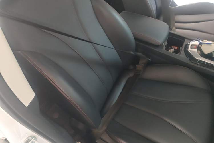 Used BAIC Beijing EU5 2022 Ride-Hailing High-Power Luxury Edition Right Front Seat
