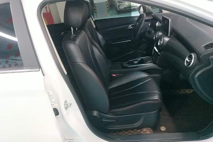 Used BAIC Beijing EU5 2022 Ride-Hailing High-Power Luxury Edition Right Front Seat