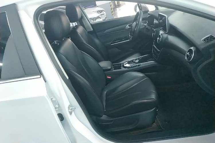 Used BAIC Beijing EU5 2022 Ride-Hailing High-Power Luxury Edition Right Front Seat