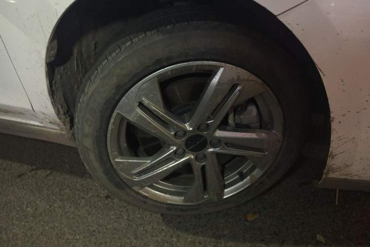 Used BAIC Beijing EU5 2022 Ride-Hailing Edition Right Front Wheel Hub