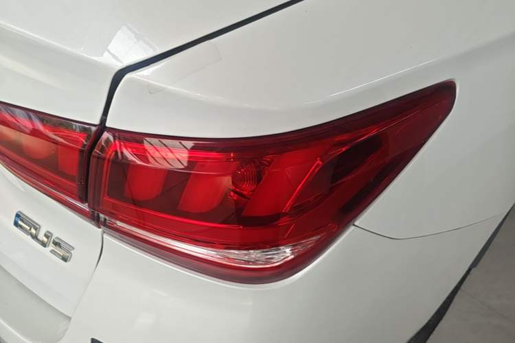 Used BAIC Beijing EU5 2022 Ride-Hailing High-Power Luxury Edition Right Rear Taillight