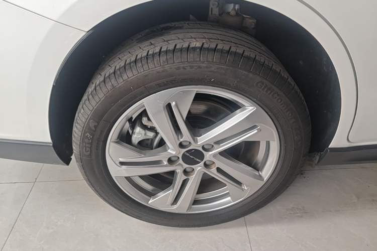 Used BAIC Beijing EU5 2022 Ride-Hailing High-Power Luxury Edition Right Rear Wheel Hub