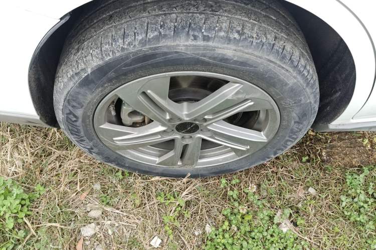 Used BAIC Beijing EU5 2022 Ride-Hailing Luxury Edition Right Rear Wheel Hub