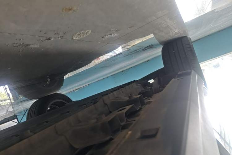 Used BAIC Beijing EU5 2022 Ride-Hailing High-Power Luxury Edition Right Side Sill