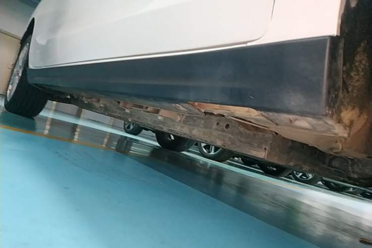 Used BAIC Beijing EU5 2022 Ride-Hailing High-Power Luxury Edition Right Side Sill